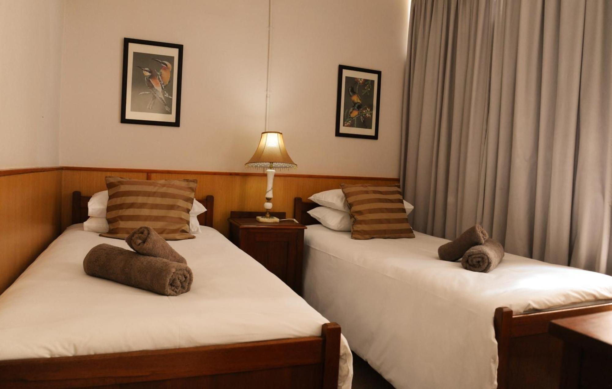 Melton Wold Guest Farm Villa Meltonwold Oda fotoğraf